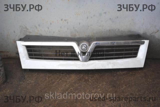 Opel Movano A Решетка радиатора