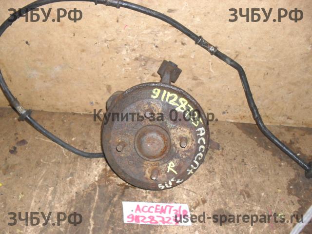 Hyundai Accent 2 Кулак задний правый