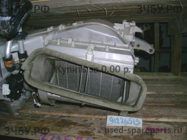 Lexus GS (3) 300/400/430 Корпус отопителя (корпус печки)