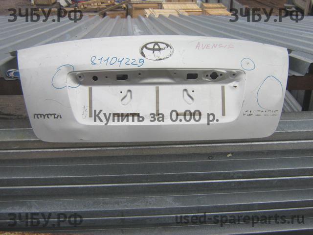 Toyota Avensis 2 Крышка багажника