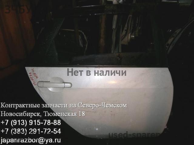 Nissan Primera P12 Дверь задняя правая