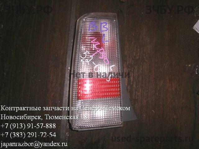 Toyota BB (1) Фонарь левый