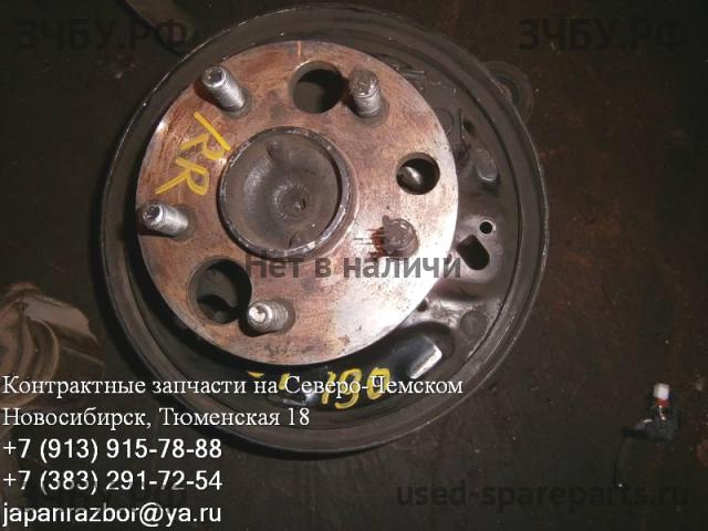 Toyota Carina.E (T190) Ступица задняя