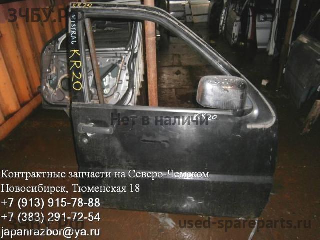 Nissan Mistral Дверь передняя правая