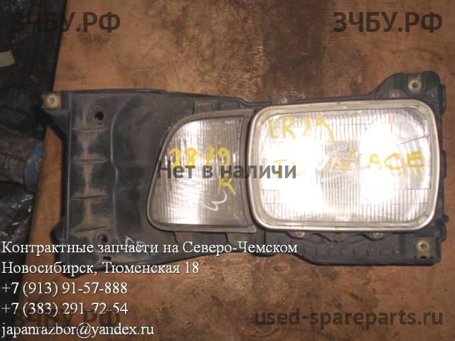 Toyota Town Ace 1 Фара правая