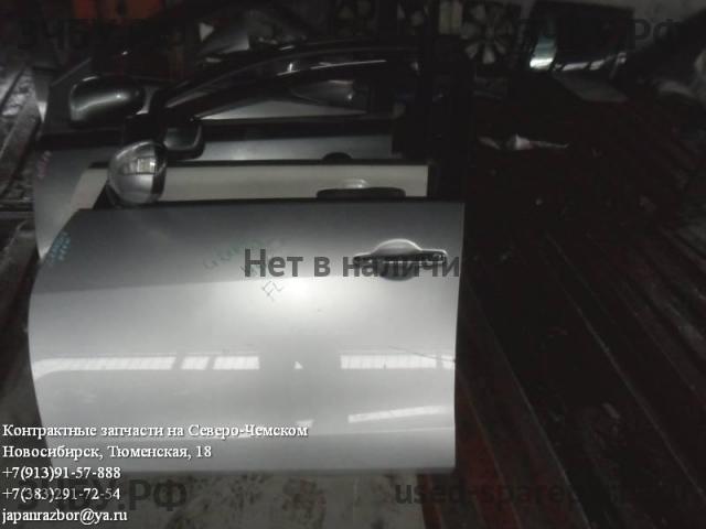 Mitsubishi Grandis (NA4W) Дверь передняя левая