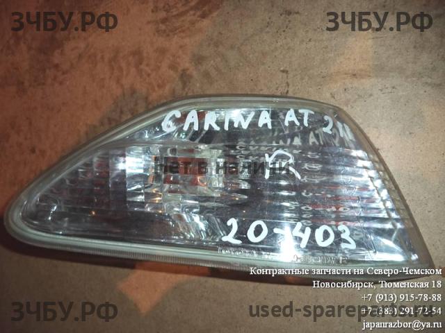 Toyota Carina (T210) Фонарь правый