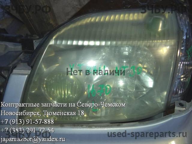 Nissan X-Trail 1 (T30) Фара левая