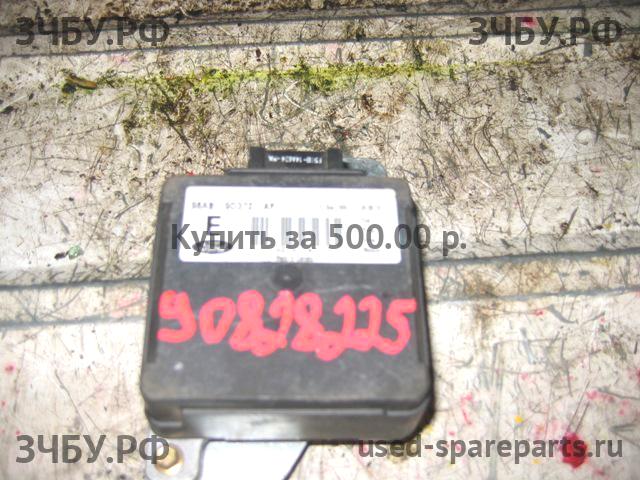 Ford Focus 1 Блок реле