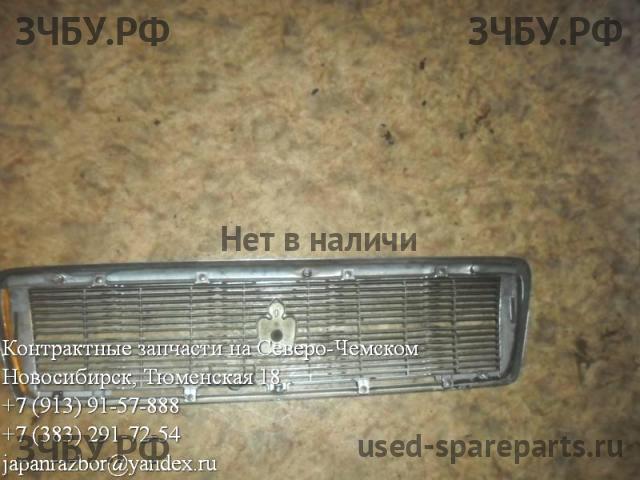 Toyota Crown (S140) Решетка радиатора