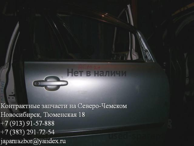 Toyota Ipsum 2 Дверь передняя правая