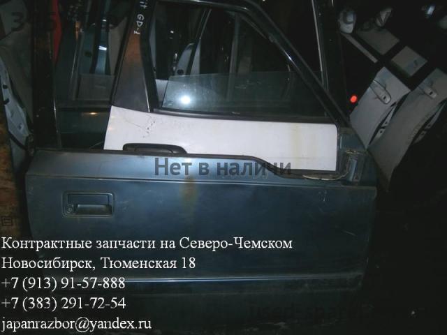 Suzuki Escudo 1 Дверь передняя правая