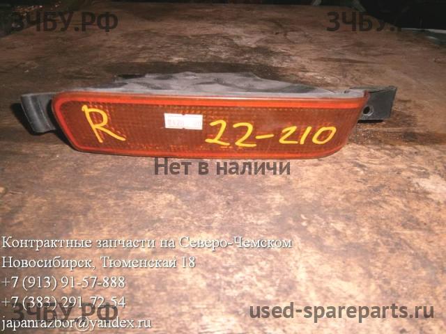 Toyota Mark 2 (X80) Указатель поворота правый