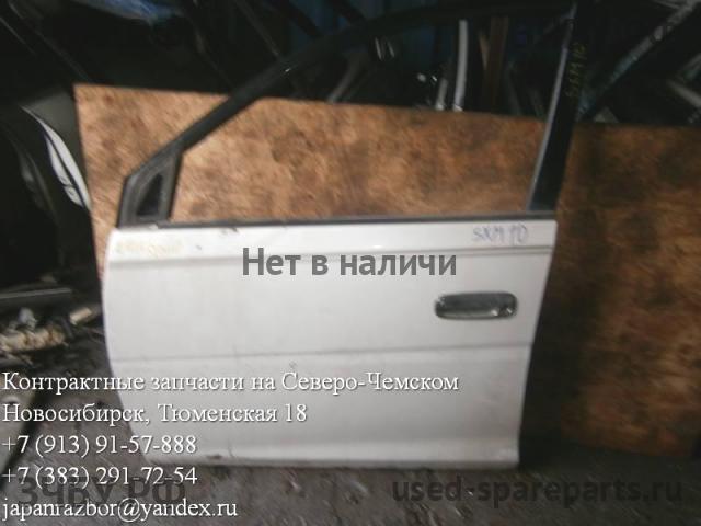 Toyota Gaia Дверь передняя левая