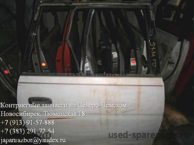 Toyota Ipsum 1 Дверь задняя правая