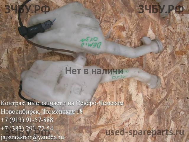 Mazda Demio 2 [DY] Бачок омывателя лобового стекла