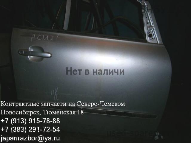 Toyota Ipsum 2 Дверь передняя правая