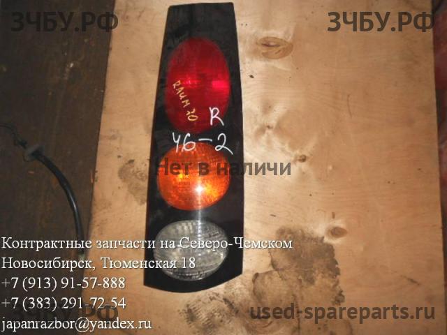 Toyota Raum 1 Фонарь правый