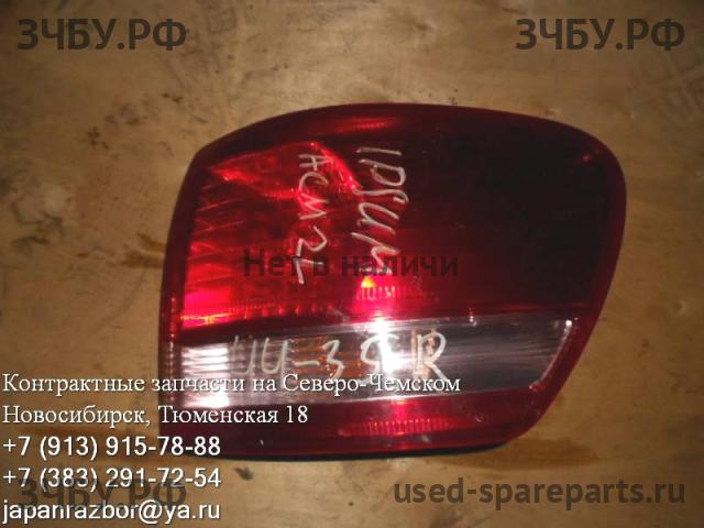 Toyota Ipsum 2 Фонарь правый