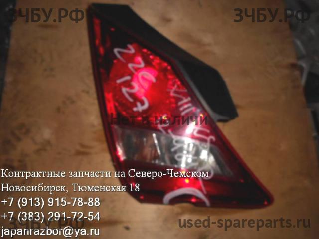 Toyota Will 2 Фонарь правый