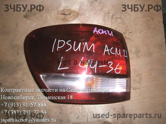 Toyota Ipsum 2 Фонарь левый