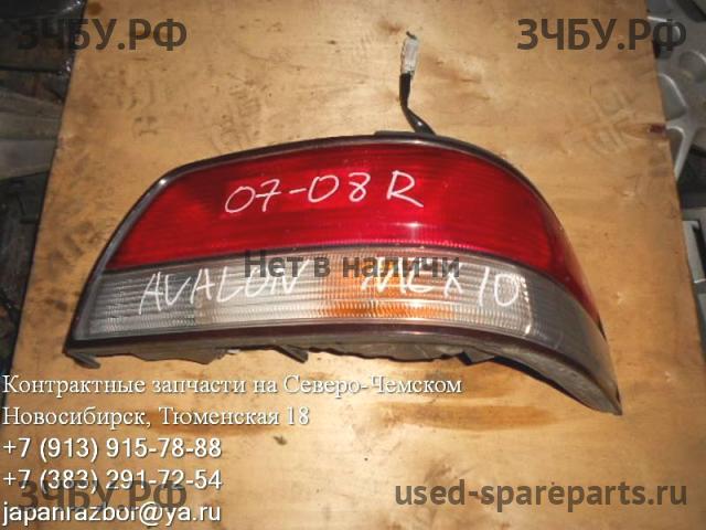 Toyota Avalon 1 Фонарь правый