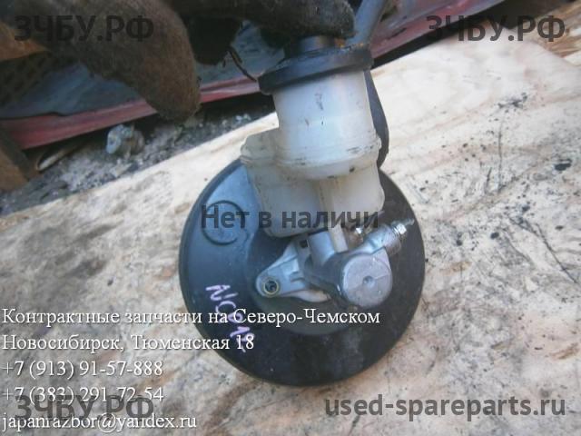 Toyota Platz Цилиндр тормозной главный
