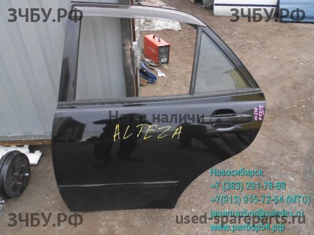 Toyota Altezza Дверь задняя левая