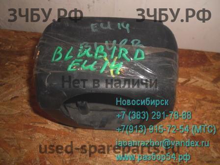 Nissan Bluebird (U14) Кожух рулевой колонки
