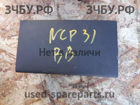 Toyota BB (1) Подушка безопасности пассажирская (в торпедо)