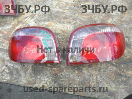 Toyota Vitz 1 Фонарь правый
