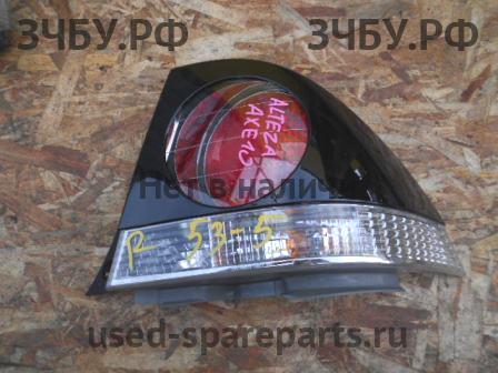 Toyota Altezza Фонарь правый