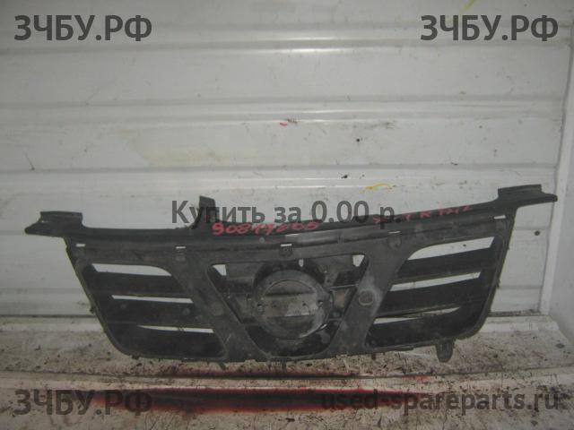 Nissan X-Trail 1 (T30) Решетка радиатора