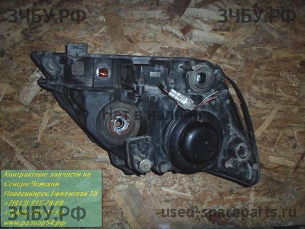 Toyota Harrier 1 Фара левая
