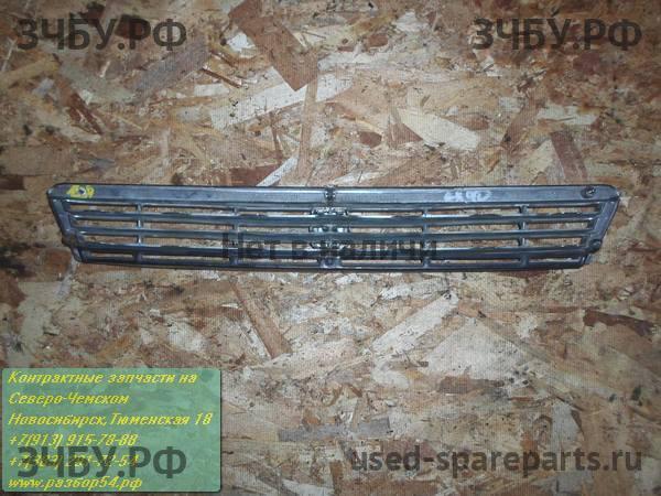 Toyota Mark 2 (X90) Решетка радиатора