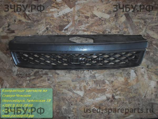 Toyota Corolla (E9) Решетка радиатора