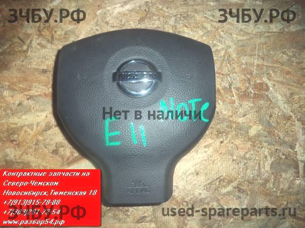Nissan Note 1 (E11) Накладка звукового сигнала (в руле)