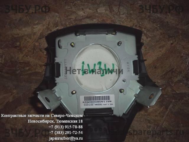 Mazda MPV 1 [LV] Накладка звукового сигнала (в руле)