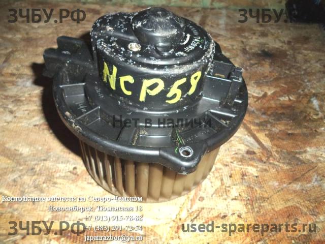 Toyota Succeed Моторчик печки