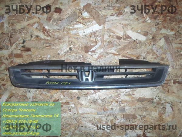 Honda Accord 5 Решетка радиатора