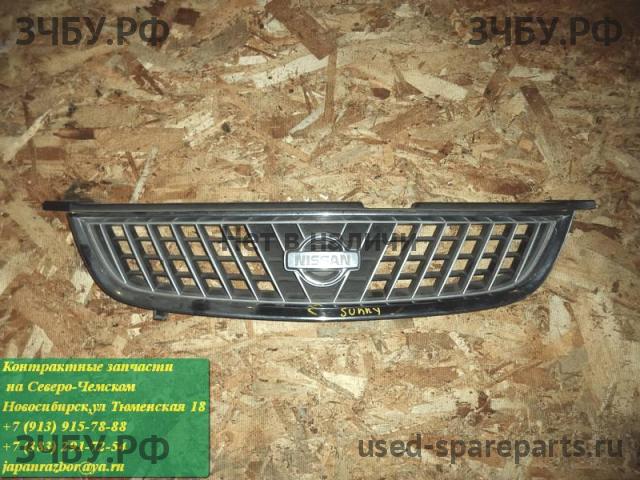 Nissan Sunny (B15) Решетка радиатора