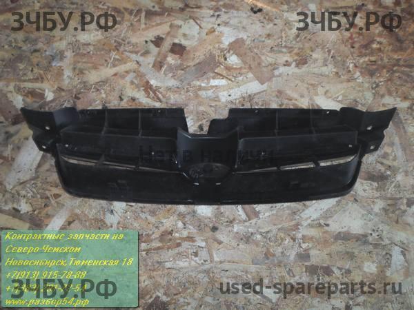 Subaru Legacy 4 (B13) Решетка радиатора