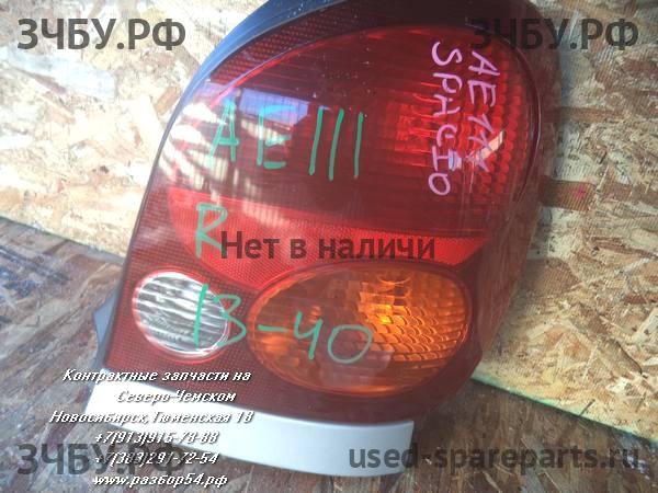 Toyota Corolla Spacio (E11) Фонарь правый