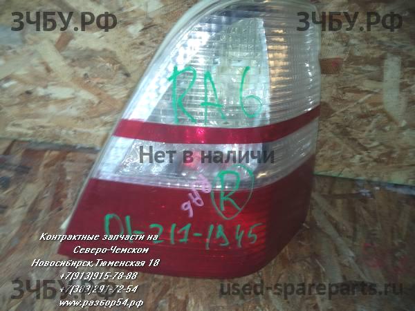 Honda Odyssey 2 Фонарь правый