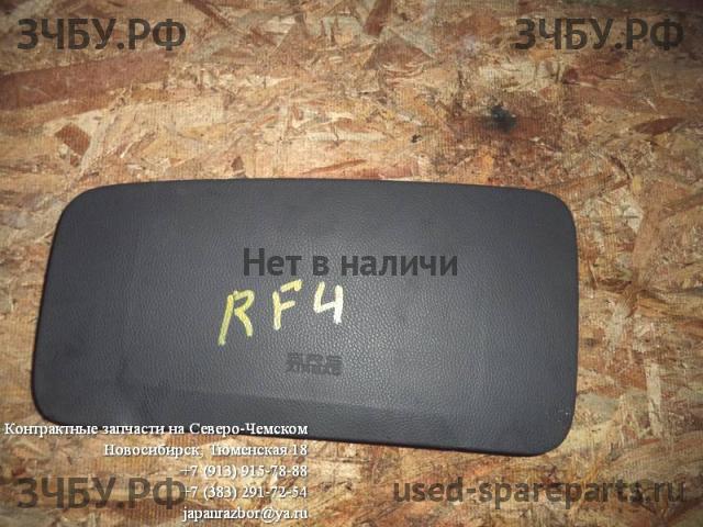 Honda StepWGN 2 Накладка декоративная на торпедо
