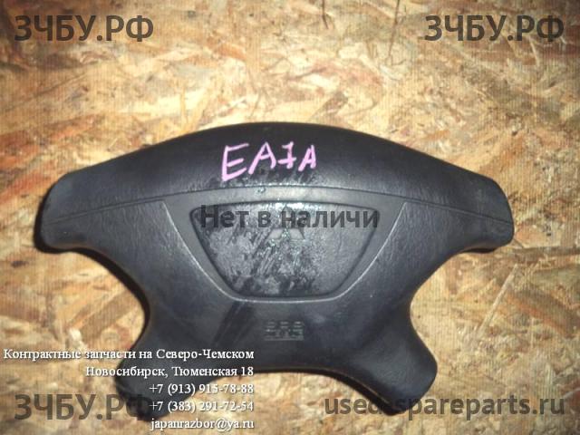 Mitsubishi Galant 8 (EA, EC) Накладка звукового сигнала (в руле)
