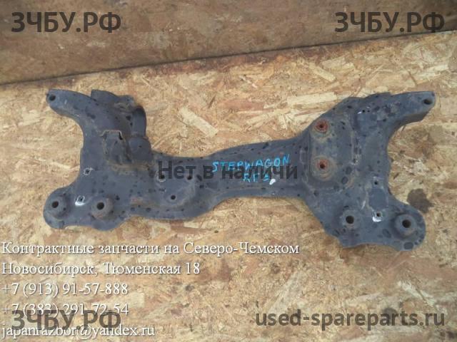 Honda StepWGN 2 Балка передняя поперечная (подрамник)
