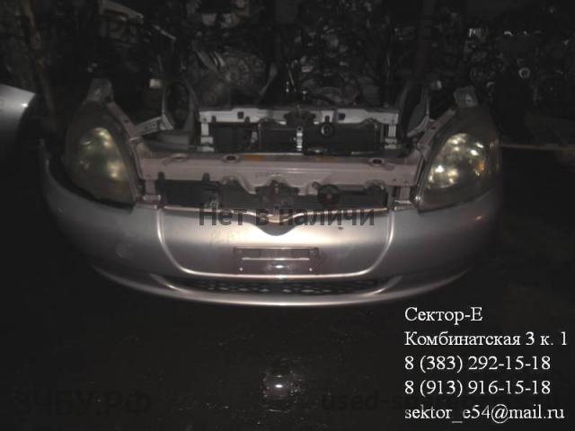 Toyota Vitz 1 Решетка радиатора