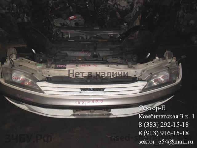 Toyota Carina (T210) Решетка радиатора