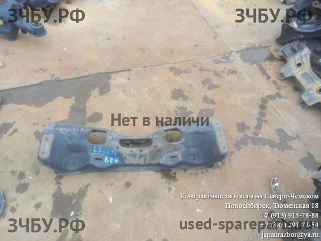 Subaru Legacy 2 (B11) Балка передняя поперечная (подрамник)
